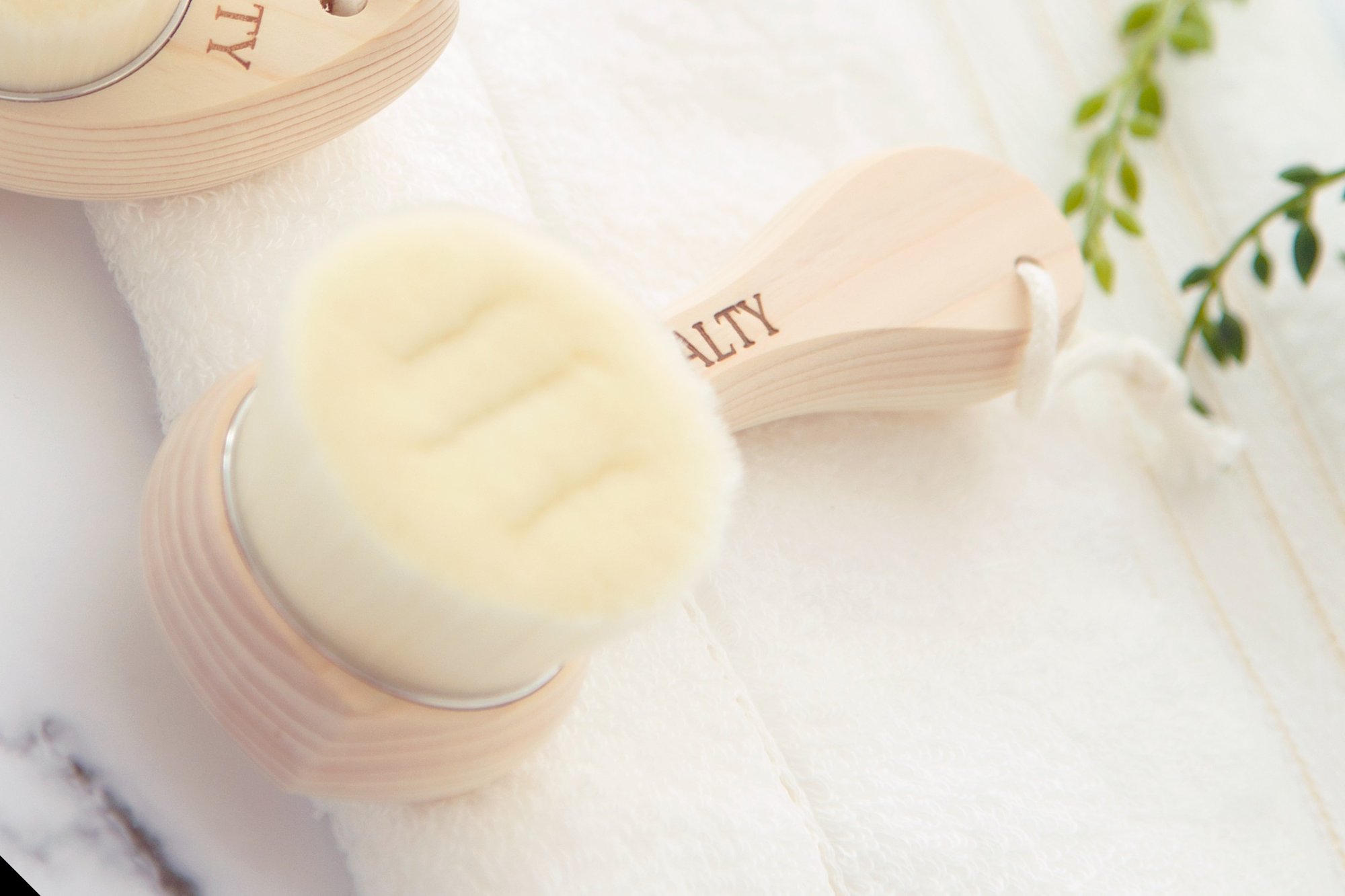 ALTY Mini handle body brush ALTY Mini handle body brush
